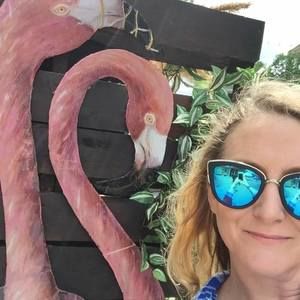 Meet your Posher, Danielle